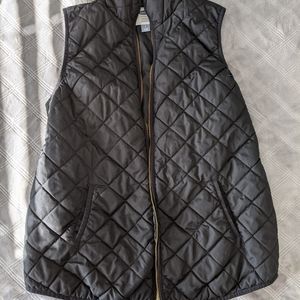 Old Navy Maternity Puffer Vest